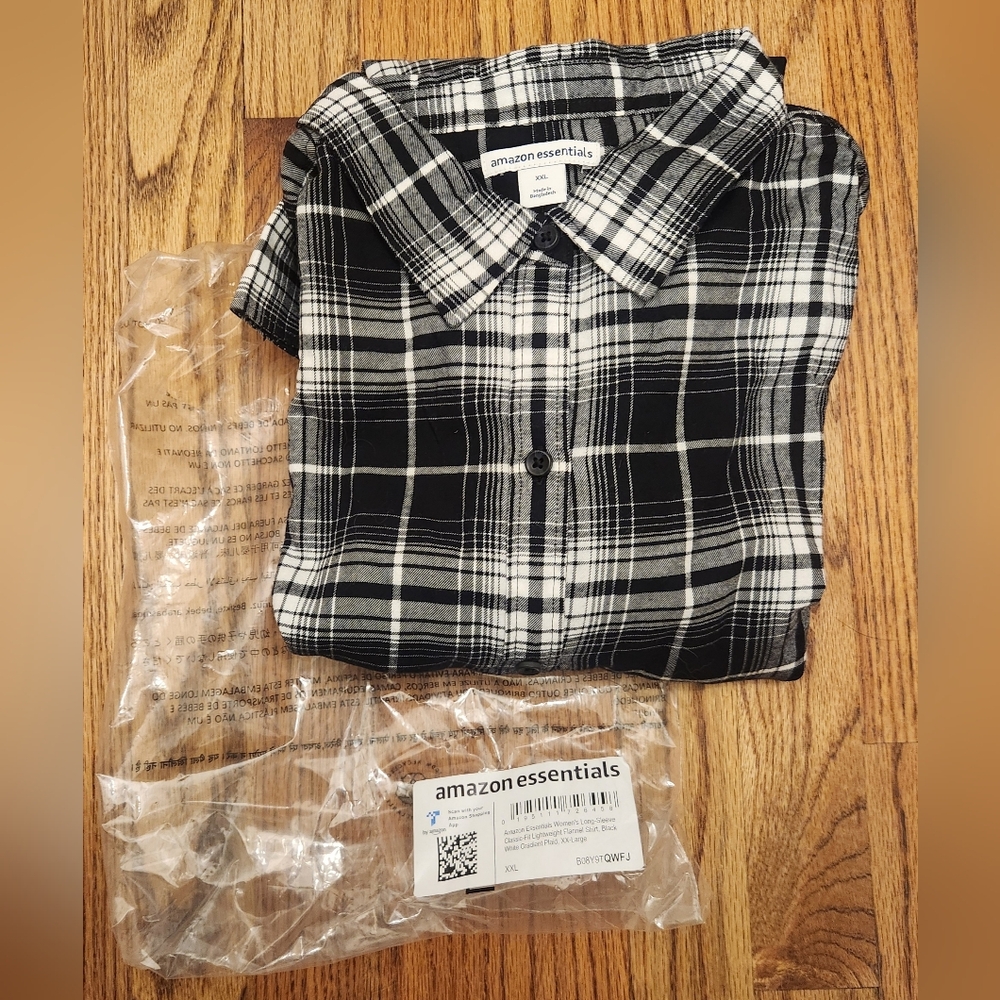 Amazon Essentials Women's Classic-Fit Plaid Flannel, XXL, White Gradient, New